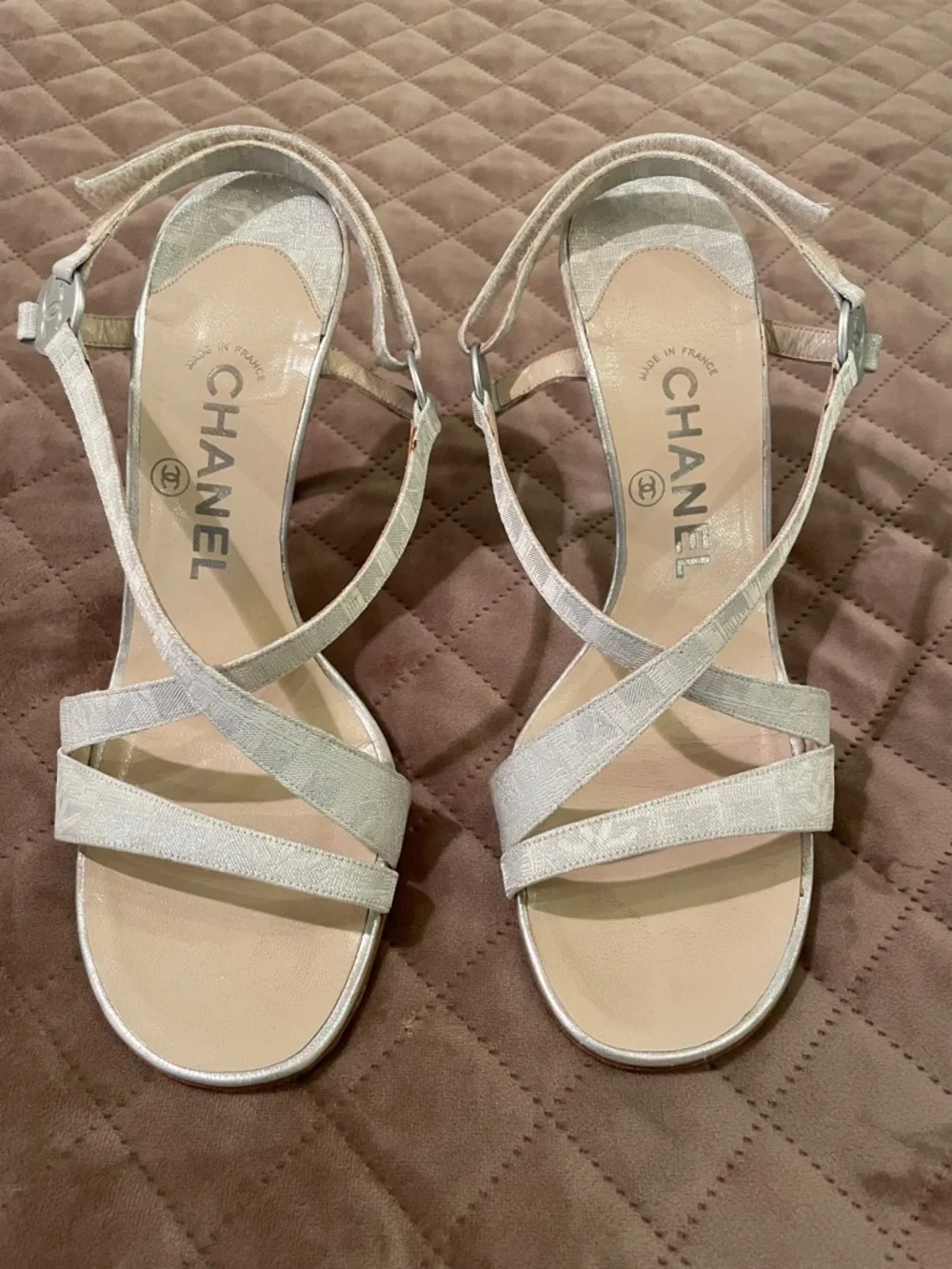 CHANEL Silver Metallic Strappy Slingback Sandals. Very good condition